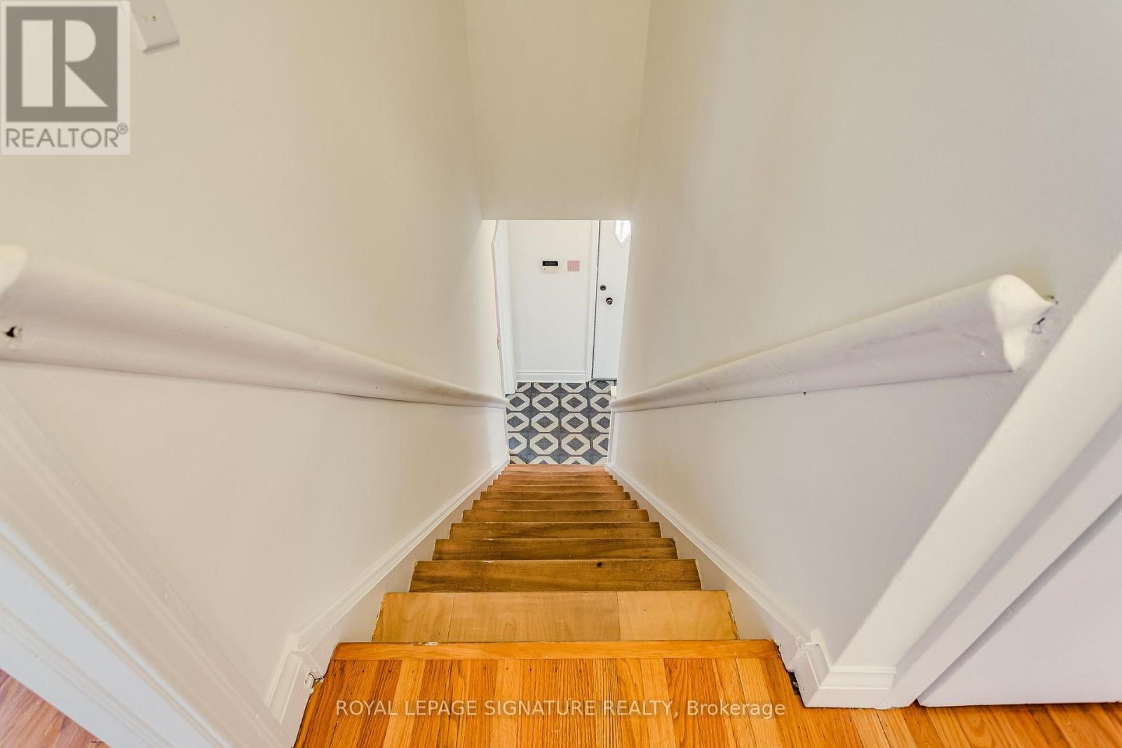 20 Silverton Avenue, Toronto, ON photo 17