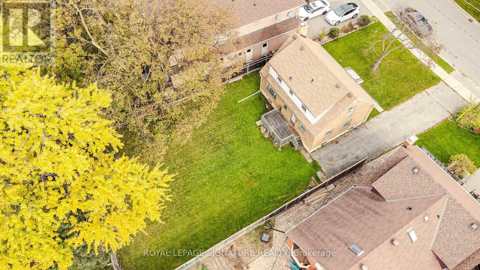 20 Silverton Avenue, Toronto, ON photo 32