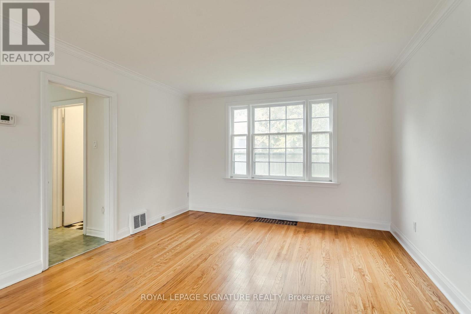 20 SILVERTON AVENUE, Toronto (Clanton Park) — photo 8