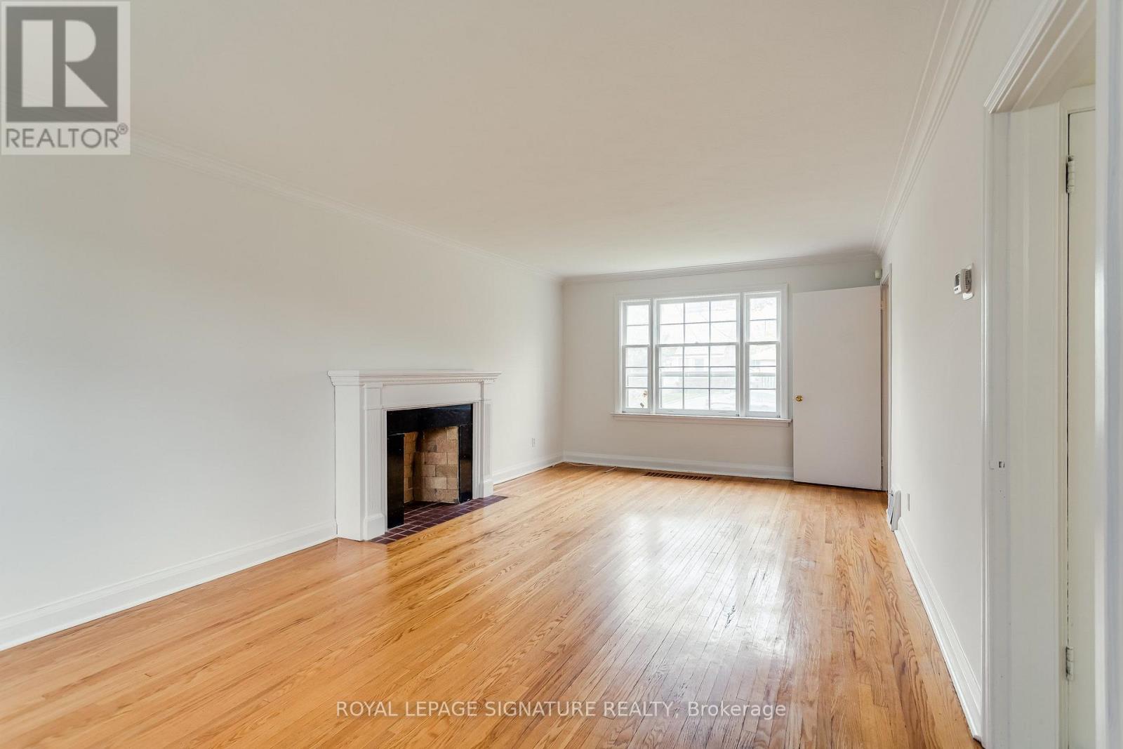 20 SILVERTON AVENUE, Toronto (Clanton Park) — photo 9