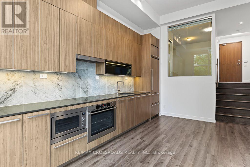 Th05- 58 Queens Wharf Road, Toronto, ON photo 13