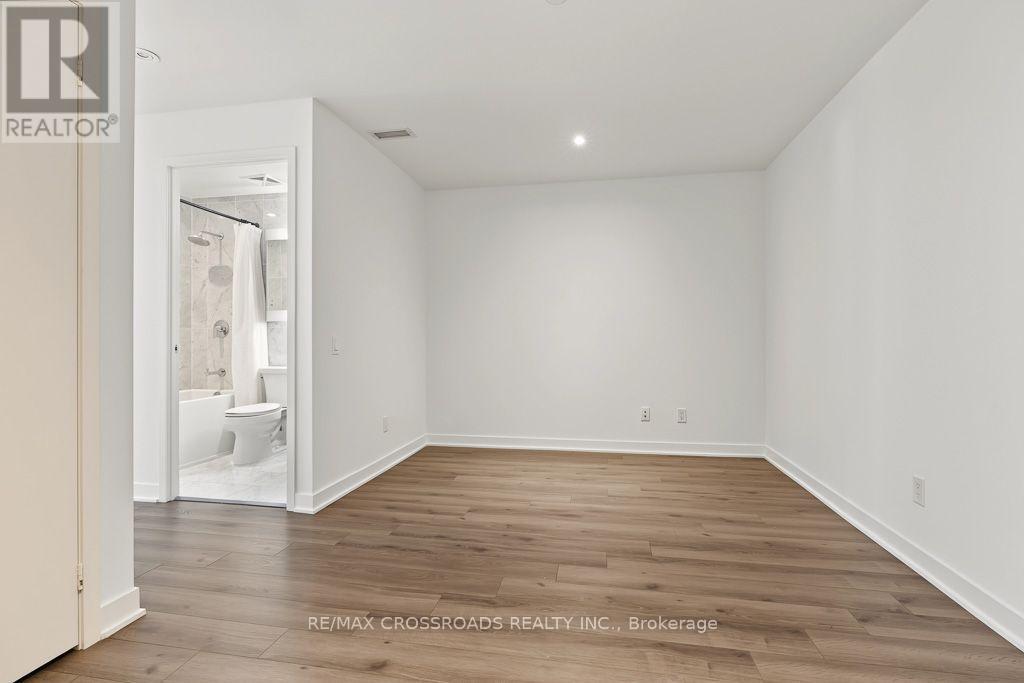 Th05- 58 Queens Wharf Road, Toronto, ON photo 22