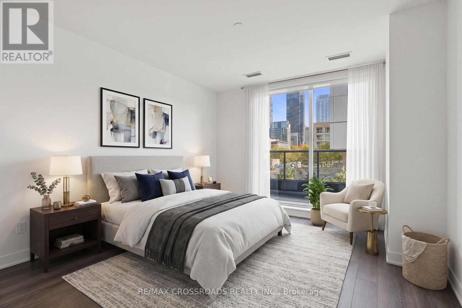 Th05- 58 Queens Wharf Road, Toronto, ON photo 35