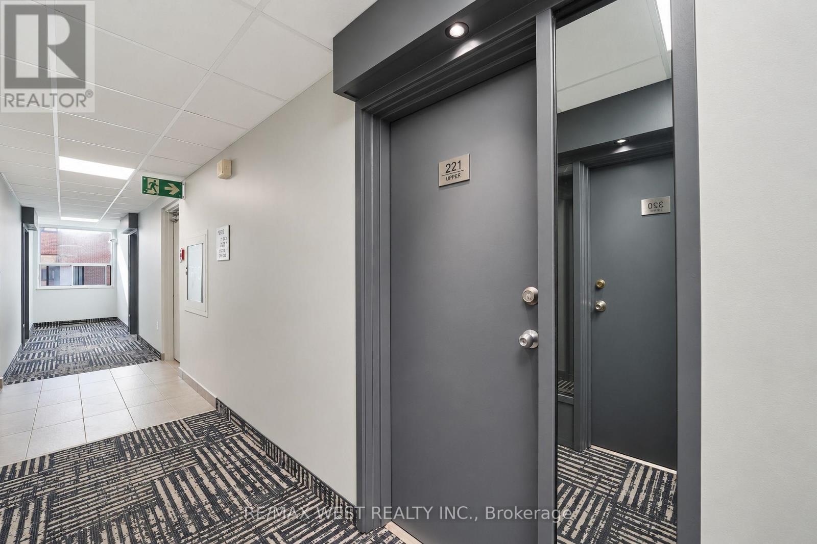 221C- 4064 Lawrence Avenue East, Toronto, ON photo 2