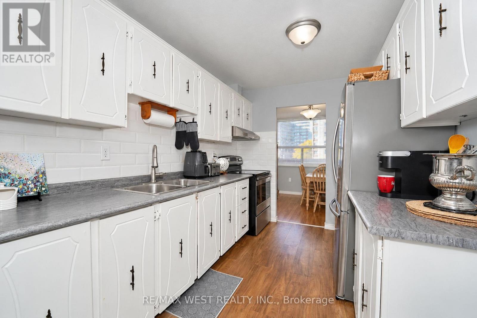 221C- 4064 Lawrence Avenue East, Toronto, ON photo 5