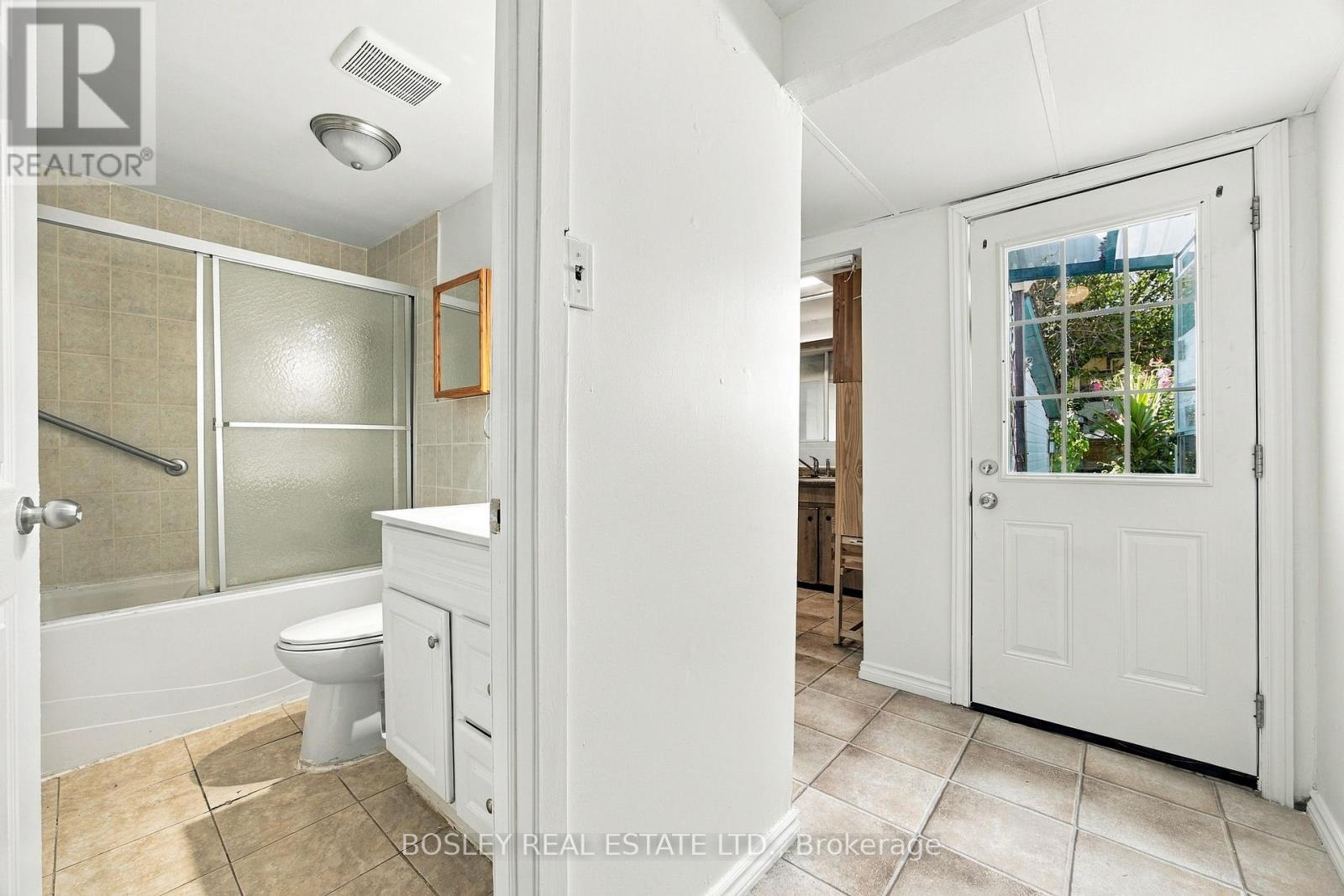 114 Rhodes Avenue, Toronto, ON photo 12