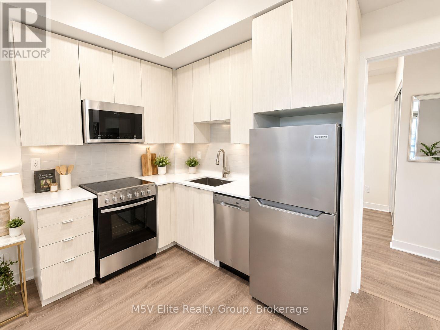 Photo of 103 - 5155 SHEPPARD AVENUE E