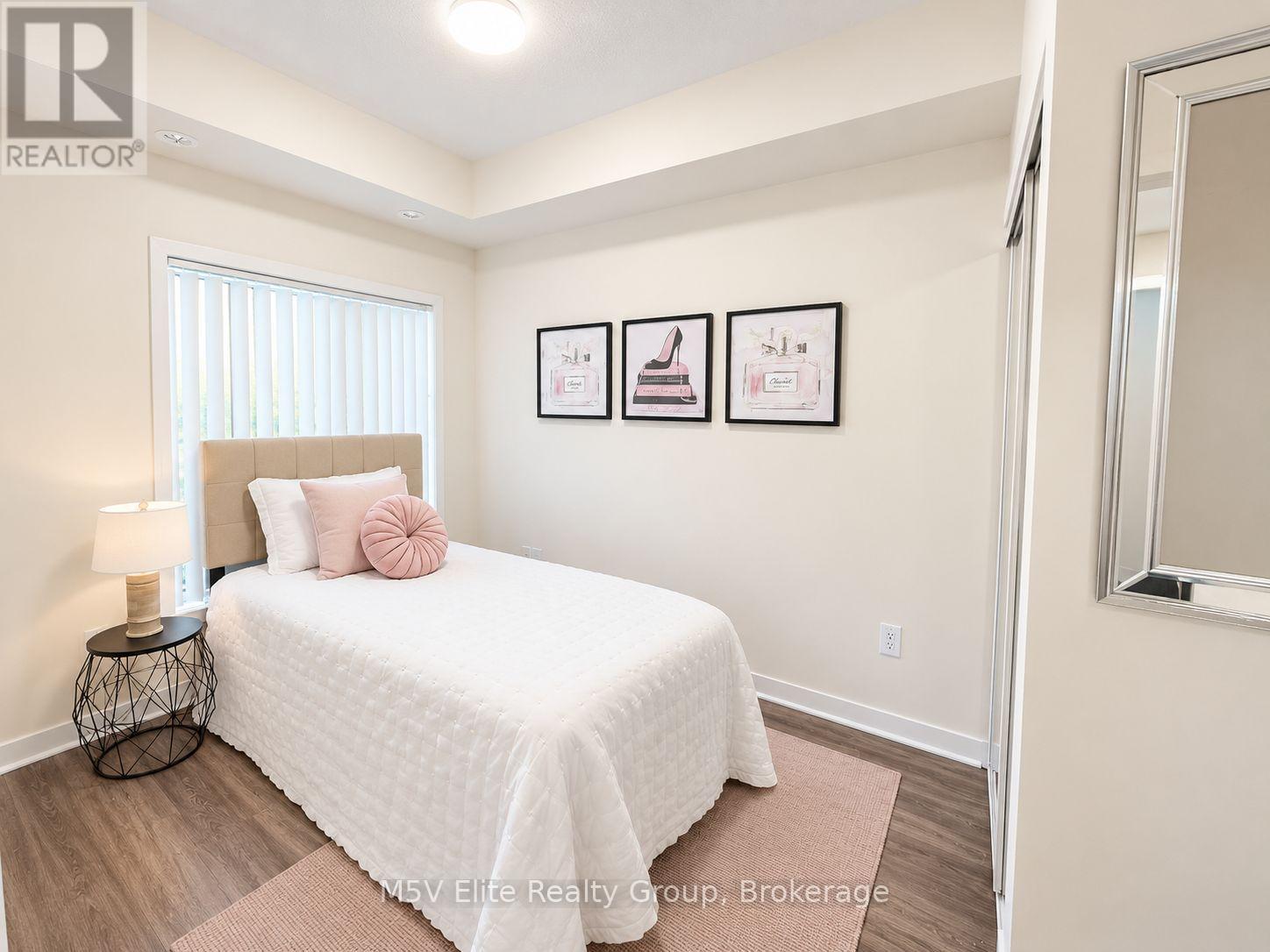 Photo of 103 - 5155 SHEPPARD AVENUE E