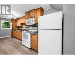17 Signal Hill Road thumbnail 19