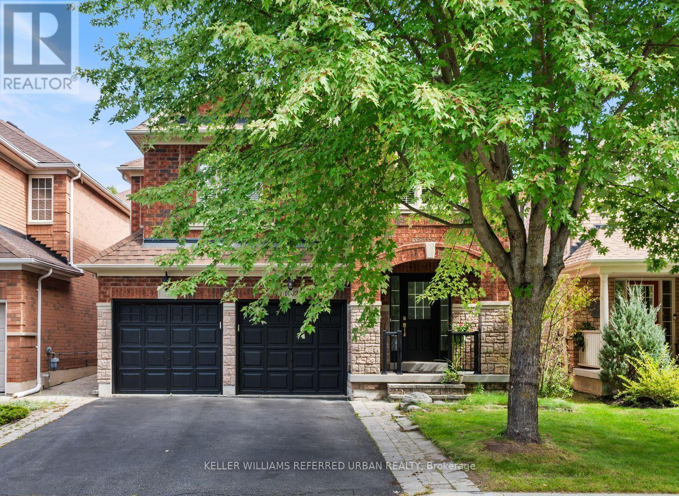 1002 Oaktree Crescent, Newmarket, ON