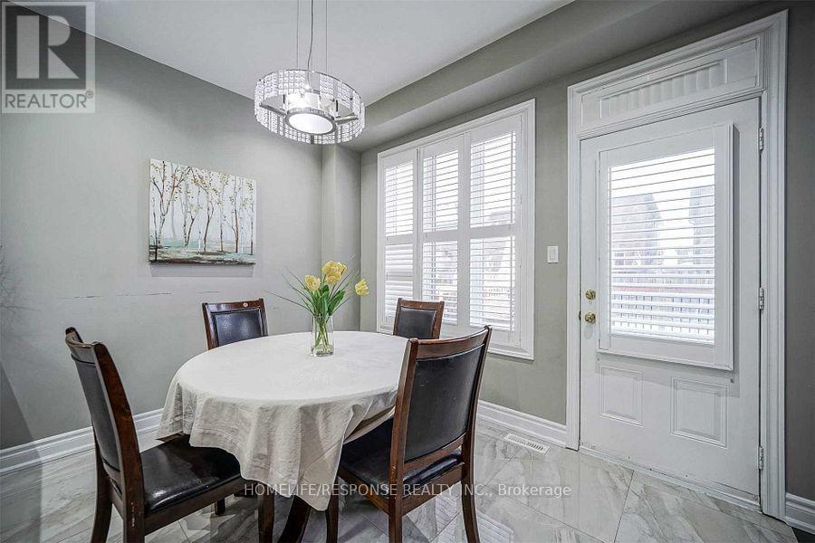372 MANTLE Avenue, Whitchurch-Stouffville, ON photo 11