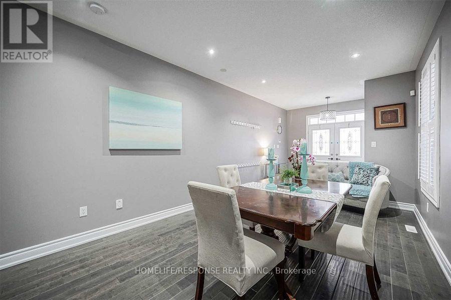 372 MANTLE Avenue, Whitchurch-Stouffville, ON photo 6