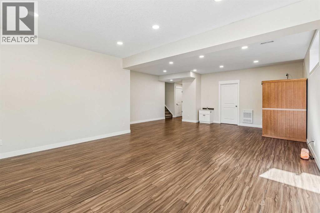 281 Boulder Creek Crescent SE, Langdon — photo 30