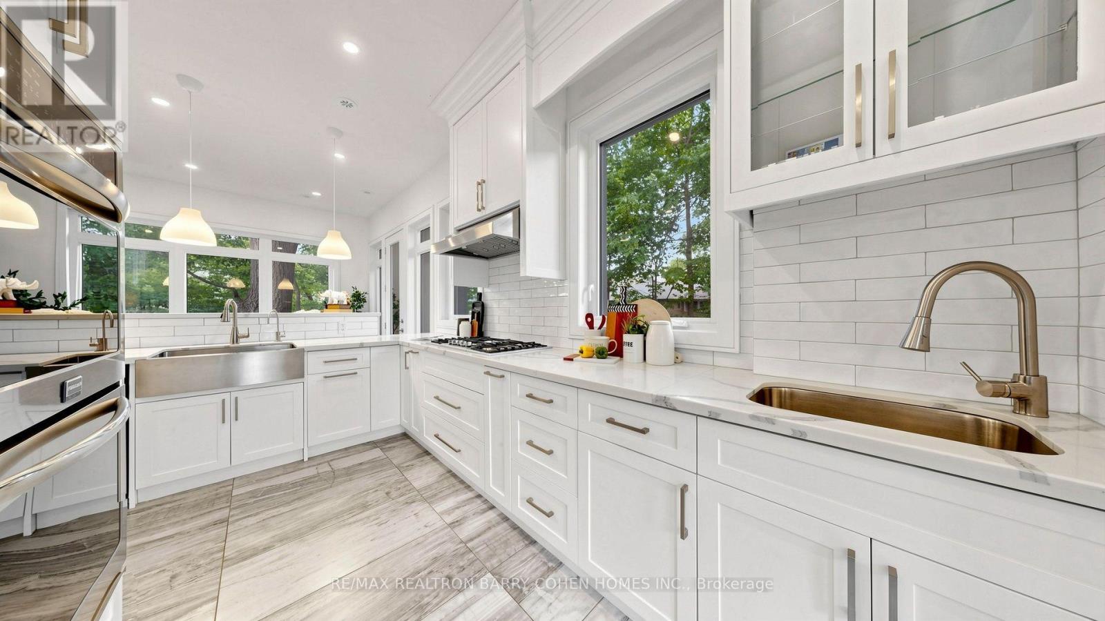 7 Greenbrook Drive, Toronto, ON photo 21