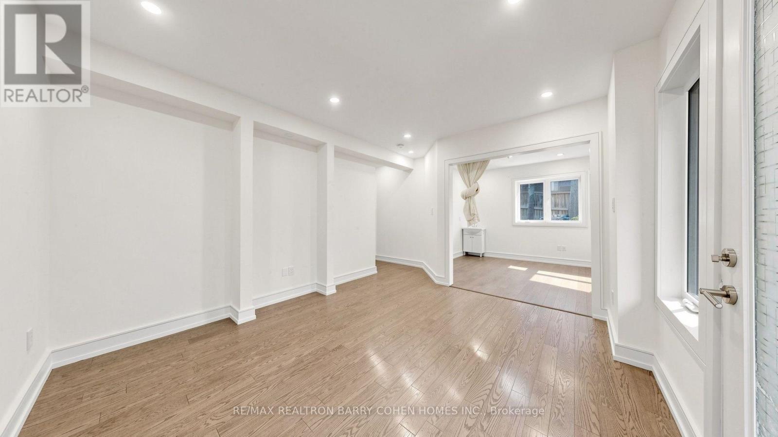 7 Greenbrook Drive, Toronto, ON photo 41