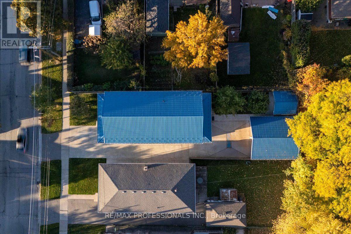 3 Gair Drive, Toronto, ON photo 45