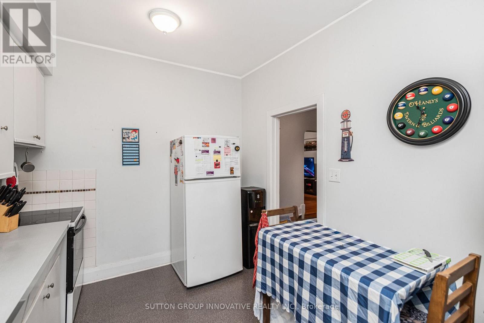 208 Holton Avenue South, Hamilton, ON photo 10