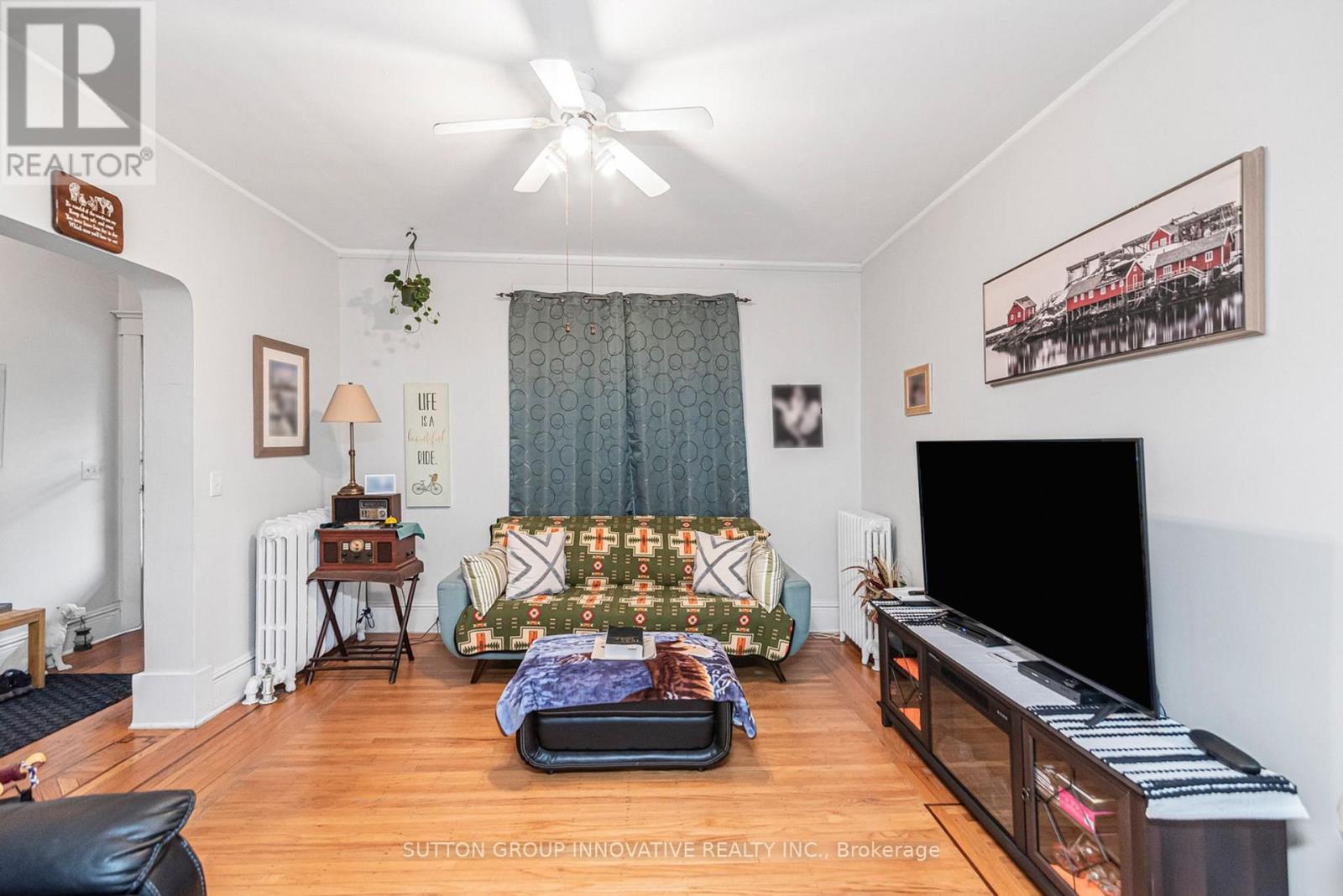 208 Holton Avenue South, Hamilton, ON photo 6