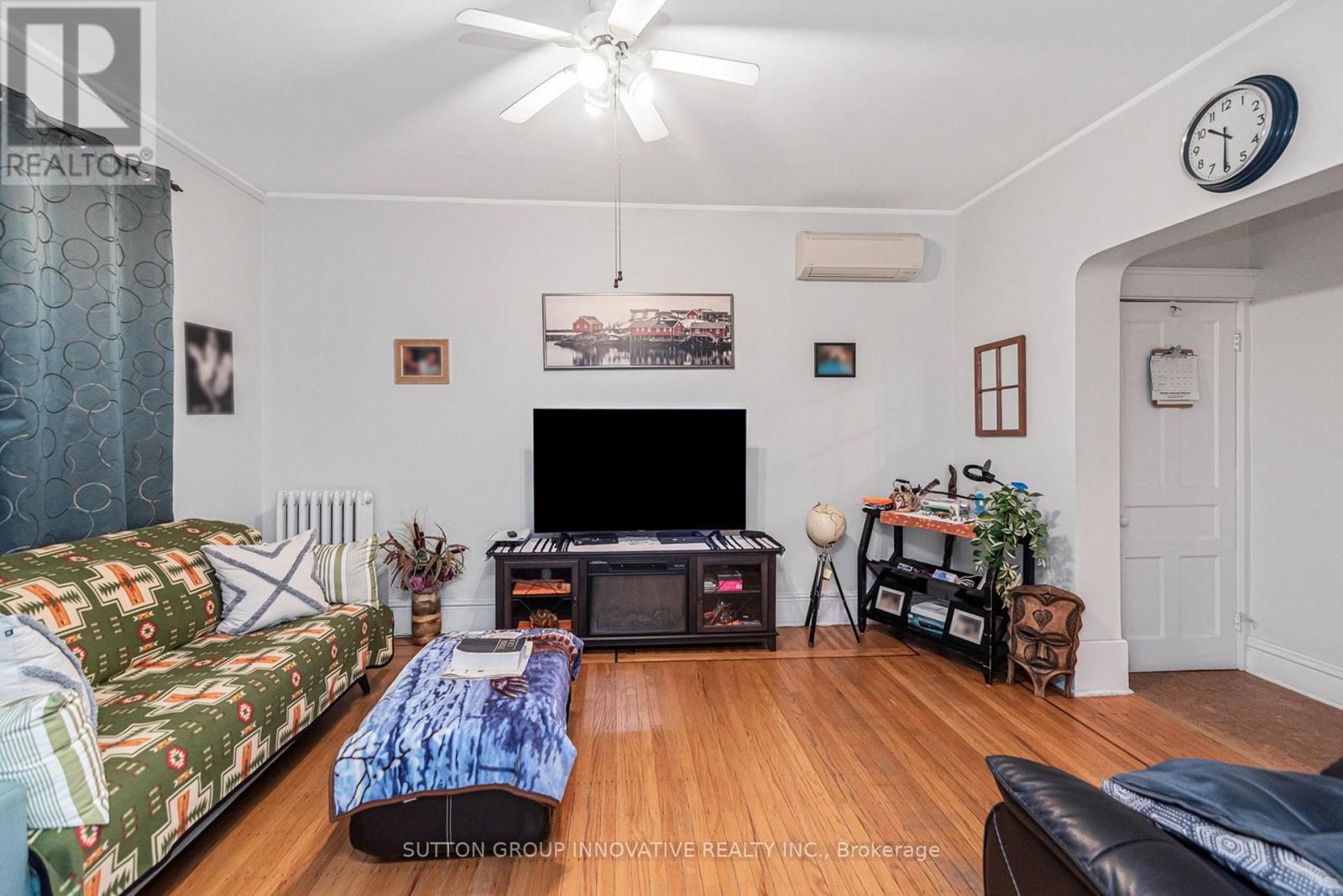 208 Holton Avenue South, Hamilton, ON photo 7