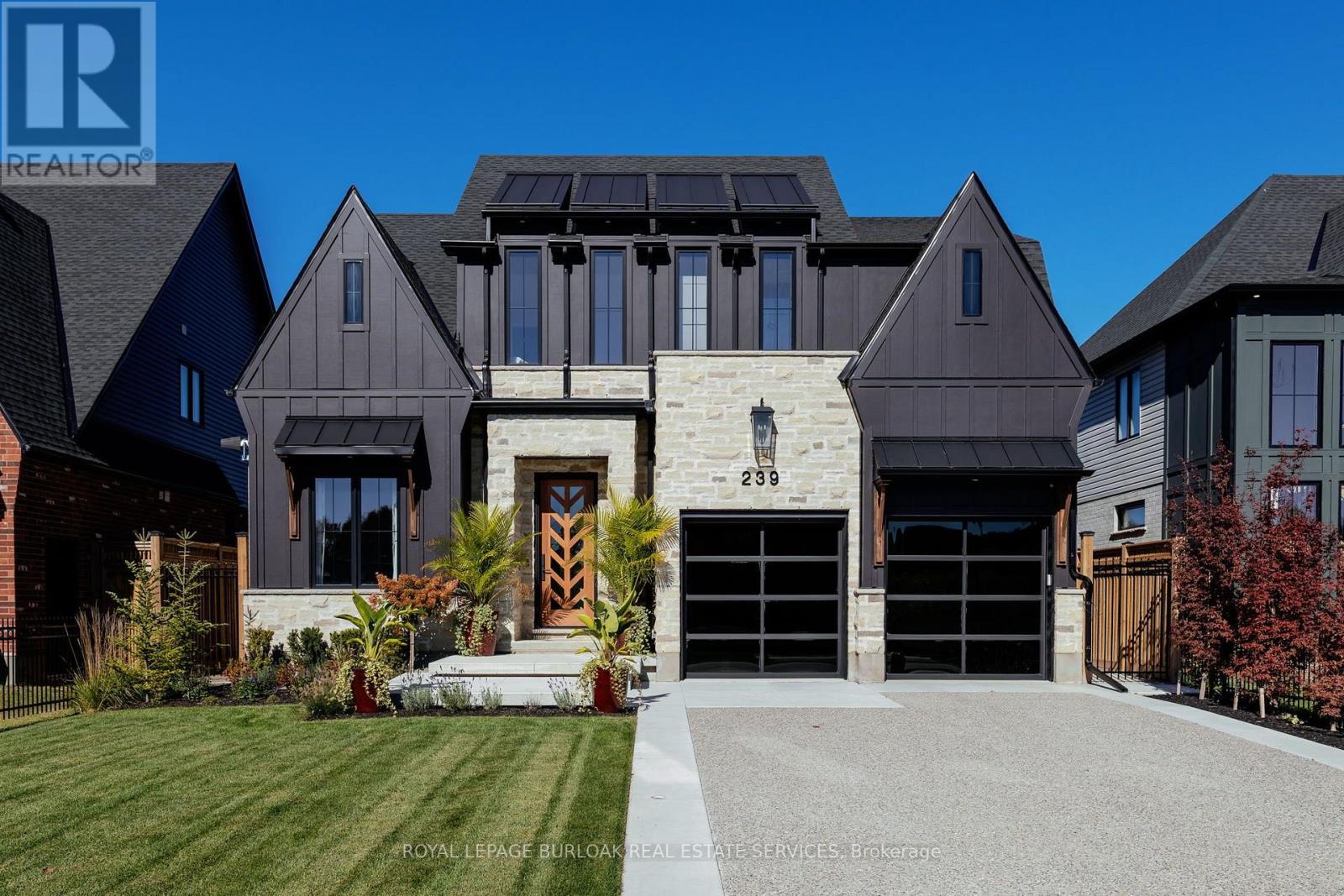 239 Foxborough Place, Thames Centre, ON photo 1