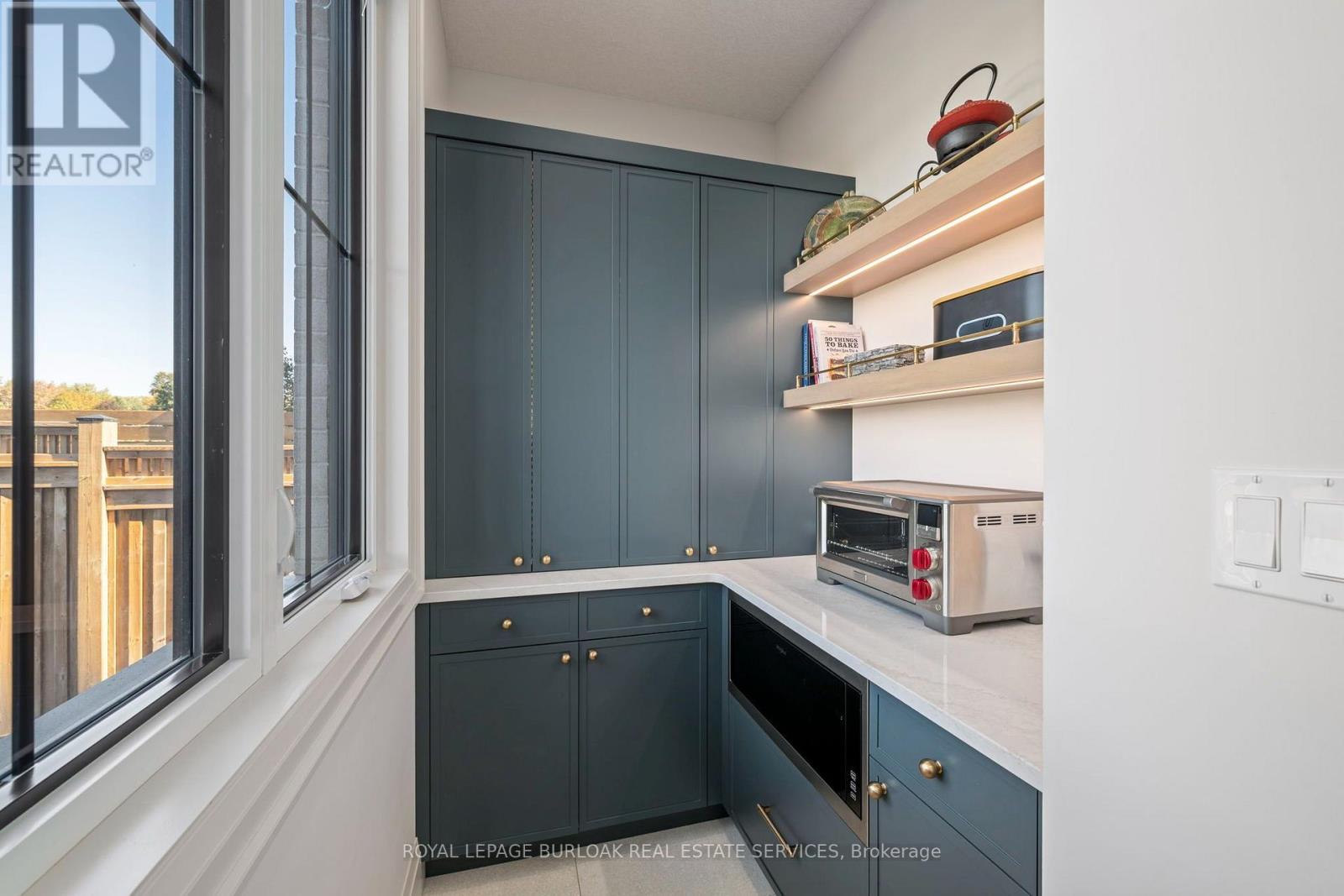 239 Foxborough Place, Thames Centre, ON photo 14