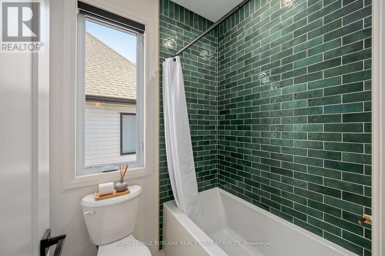 239 Foxborough Place, Thames Centre, ON photo 31