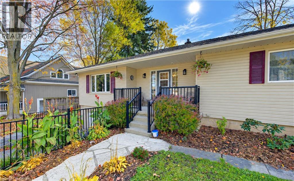 1026 DOERING Street — photo 3