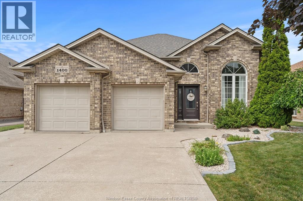 1400 McMahon CRESCENT