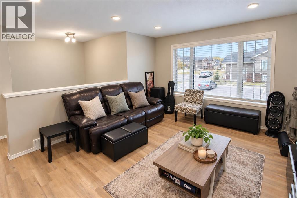 Listing photo – 121 Golden Crescent, Red Deer