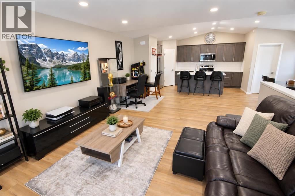 Listing photo – 121 Golden Crescent, Red Deer