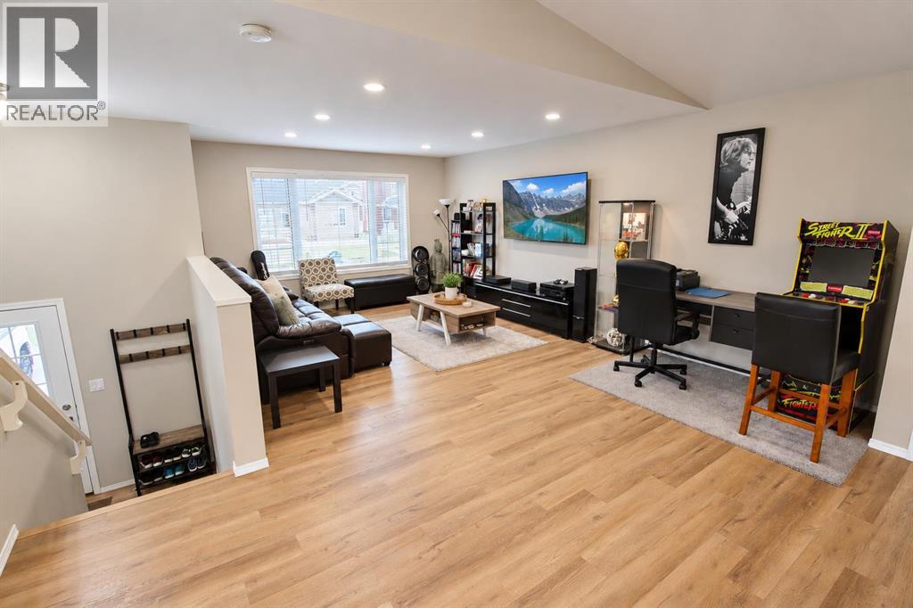 Listing photo – 121 Golden Crescent, Red Deer