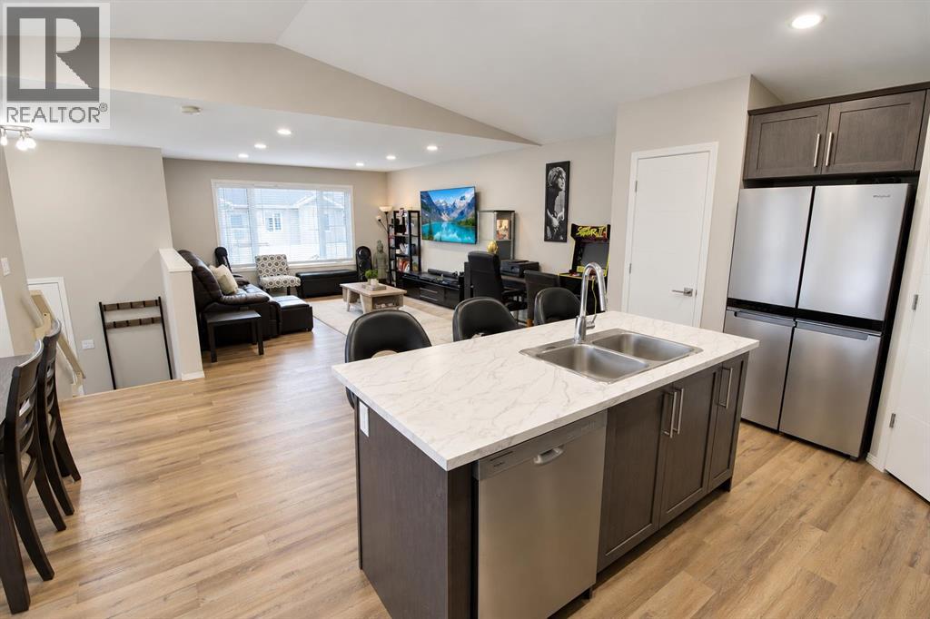 Listing photo – 121 Golden Crescent, Red Deer