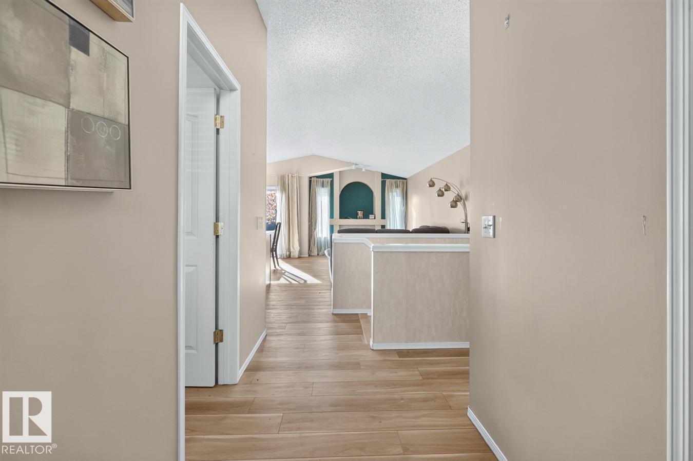 17920 99 ST NW, Edmonton — photo 2