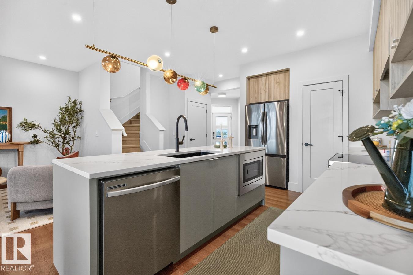 192 CATRIA PT, photo 9 of 49