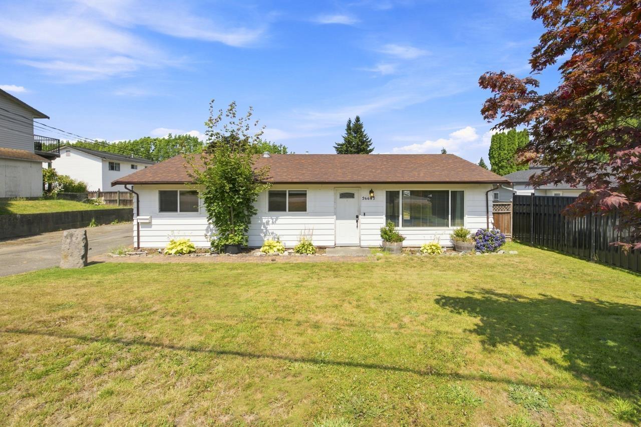 3 Bed, 1 Bath House for Sale in Langley – 26647 30A AVENUE, Langley – MLS# R3178913