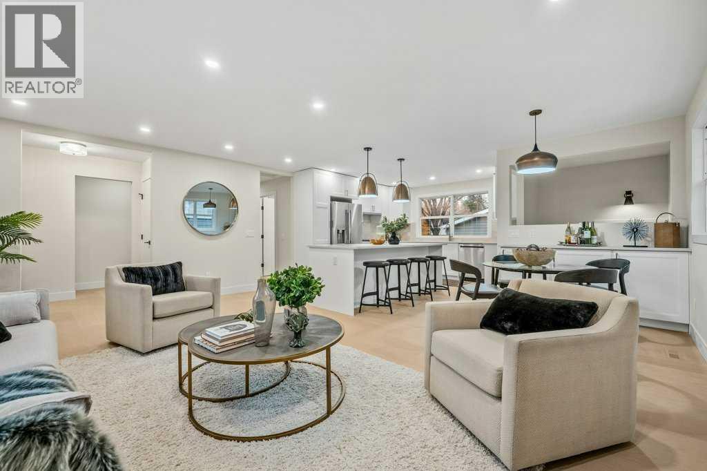7 Canna Bay SW, photo 4 of 49