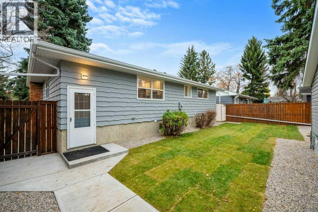 7 Canna Bay SW, photo 33 of 49