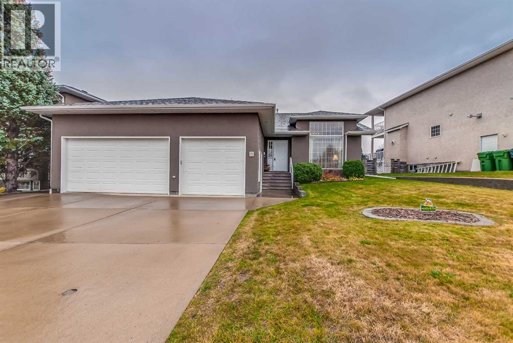 15 Parish Way NE, Medicine Hat