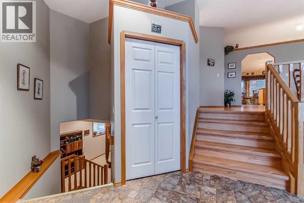 15 Parish Way NE, Medicine Hat — photo 4