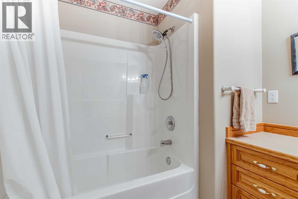 15 Parish Way NE, Medicine Hat — photo 18