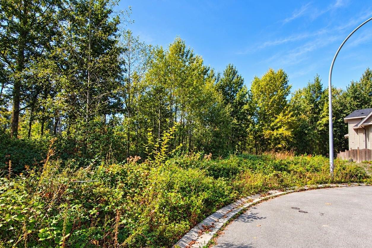 14500 59 Avenue, Surrey — photo 2