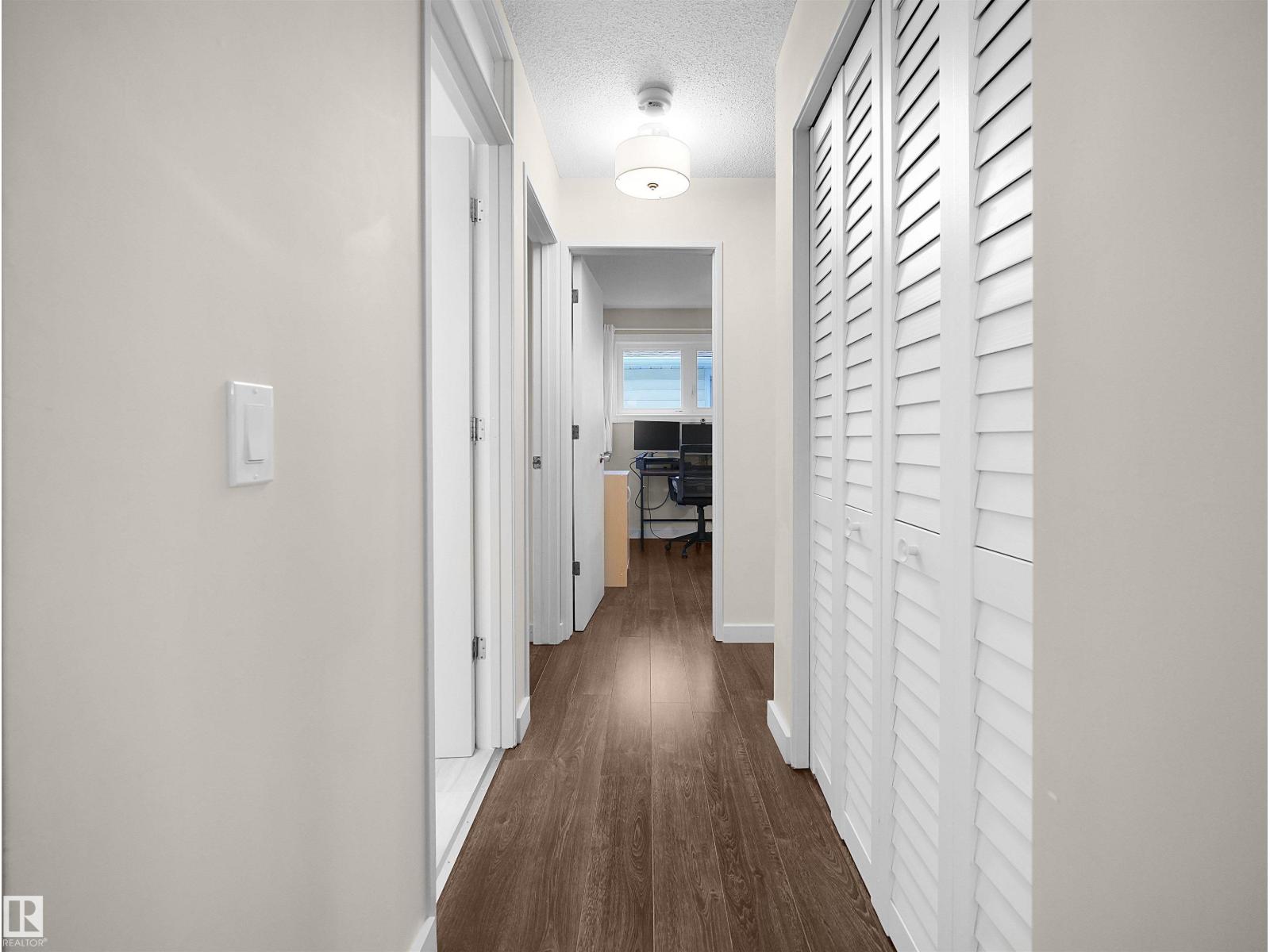 10439 37 AV NW, photo 12 of 34