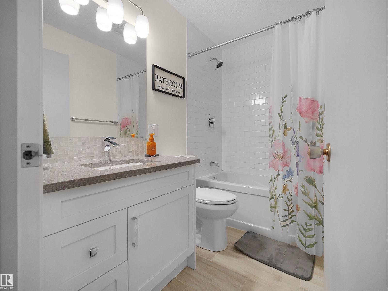 10439 37 AV NW, photo 13 of 34