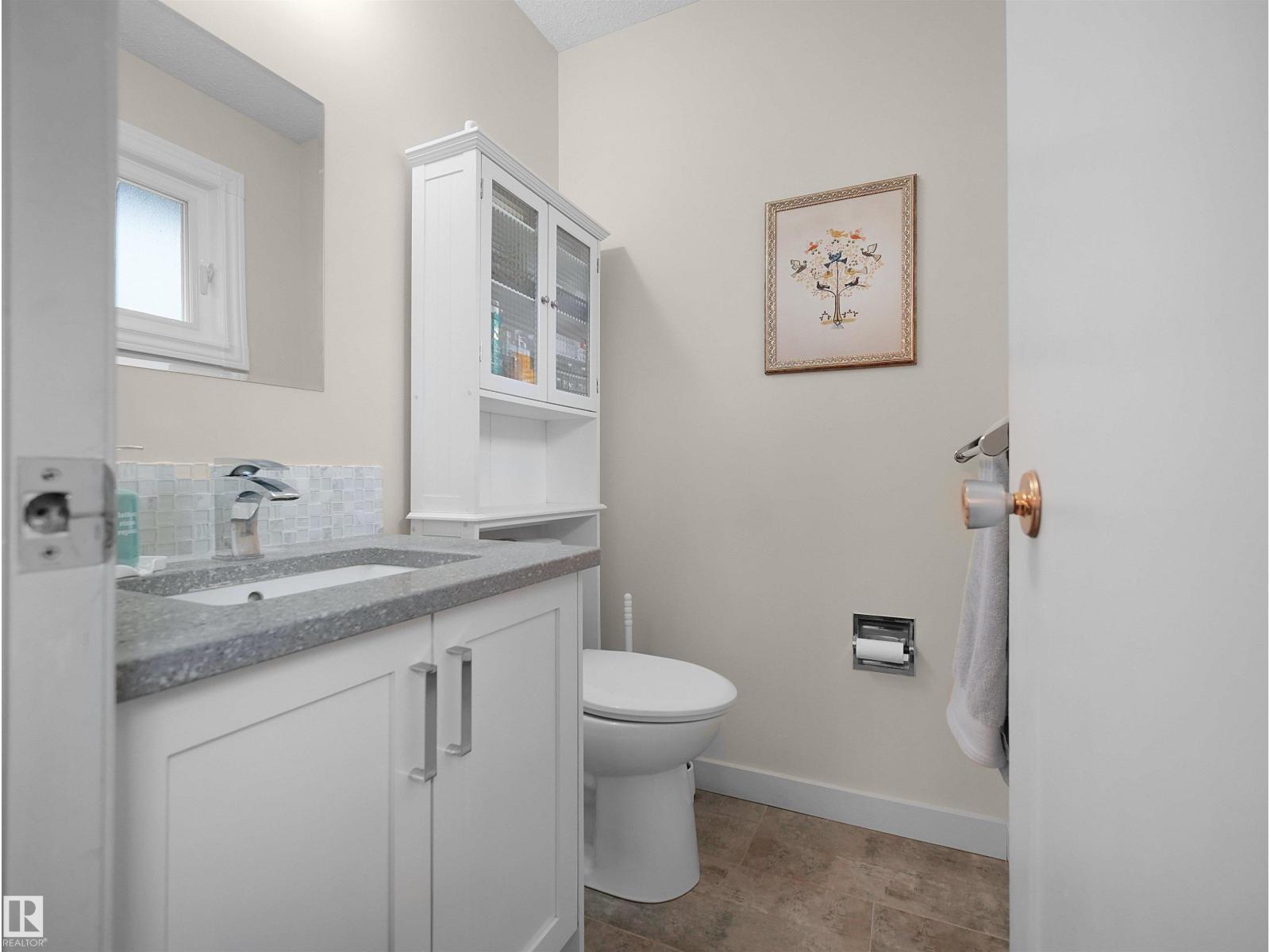 10439 37 AV NW, photo 16 of 34