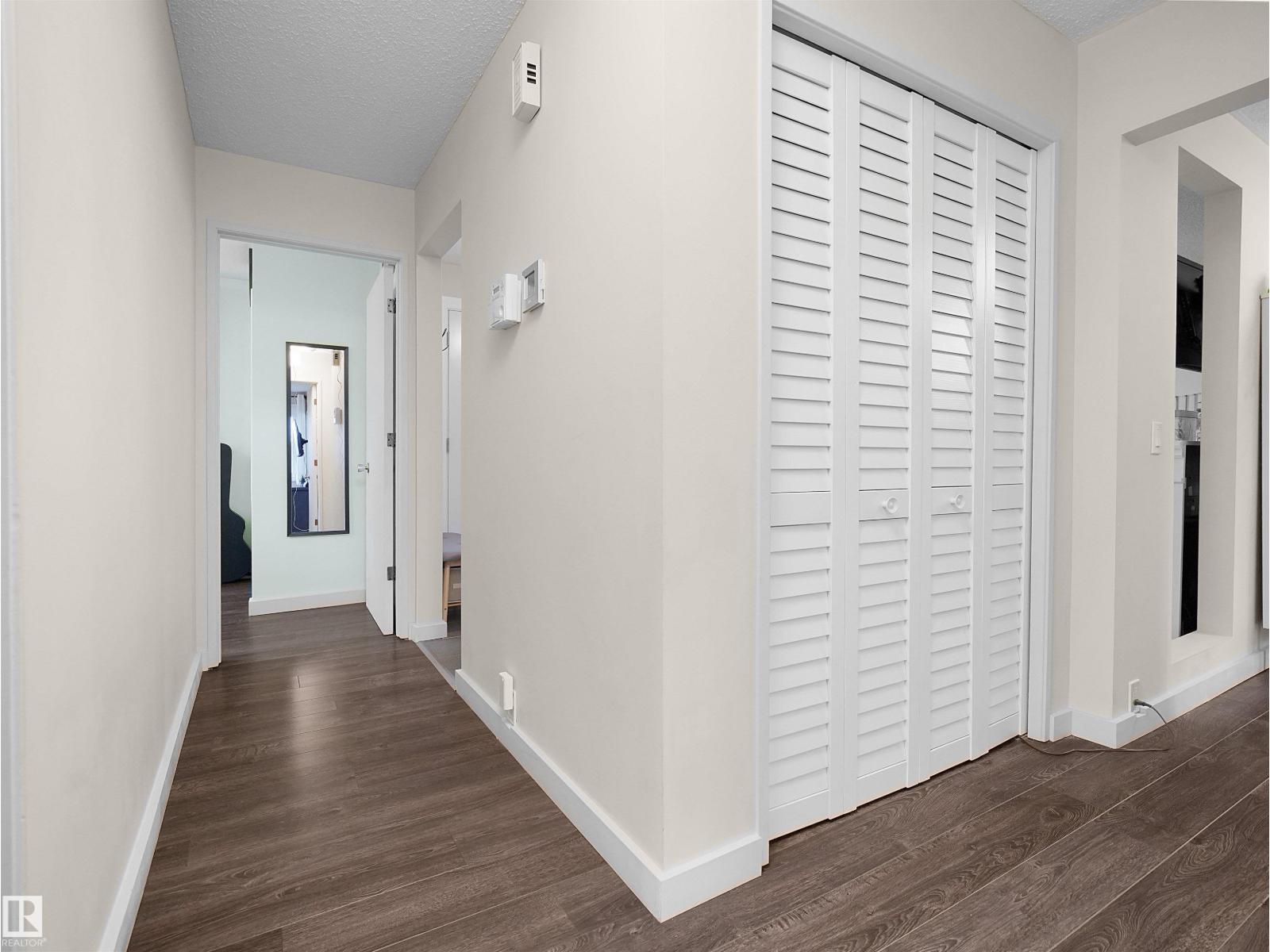 10439 37 AV NW, photo 19 of 34