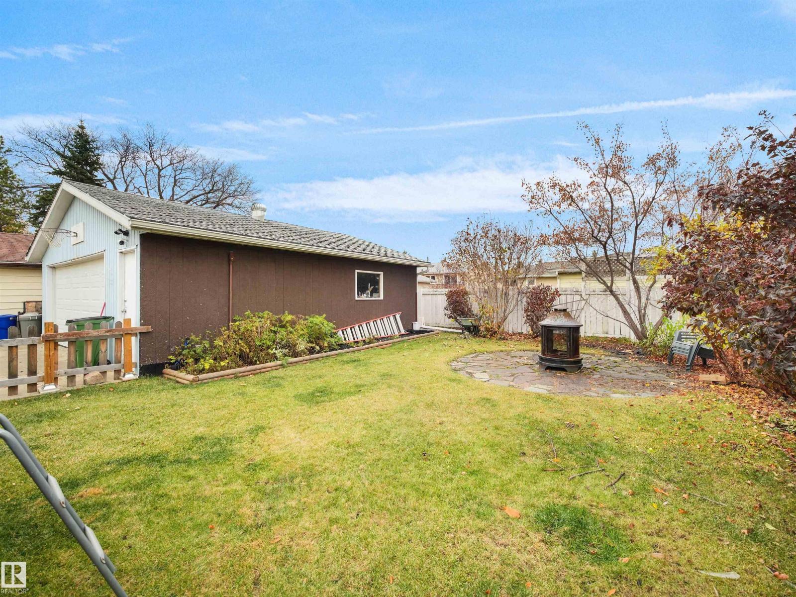 10439 37 AV NW, photo 30 of 34