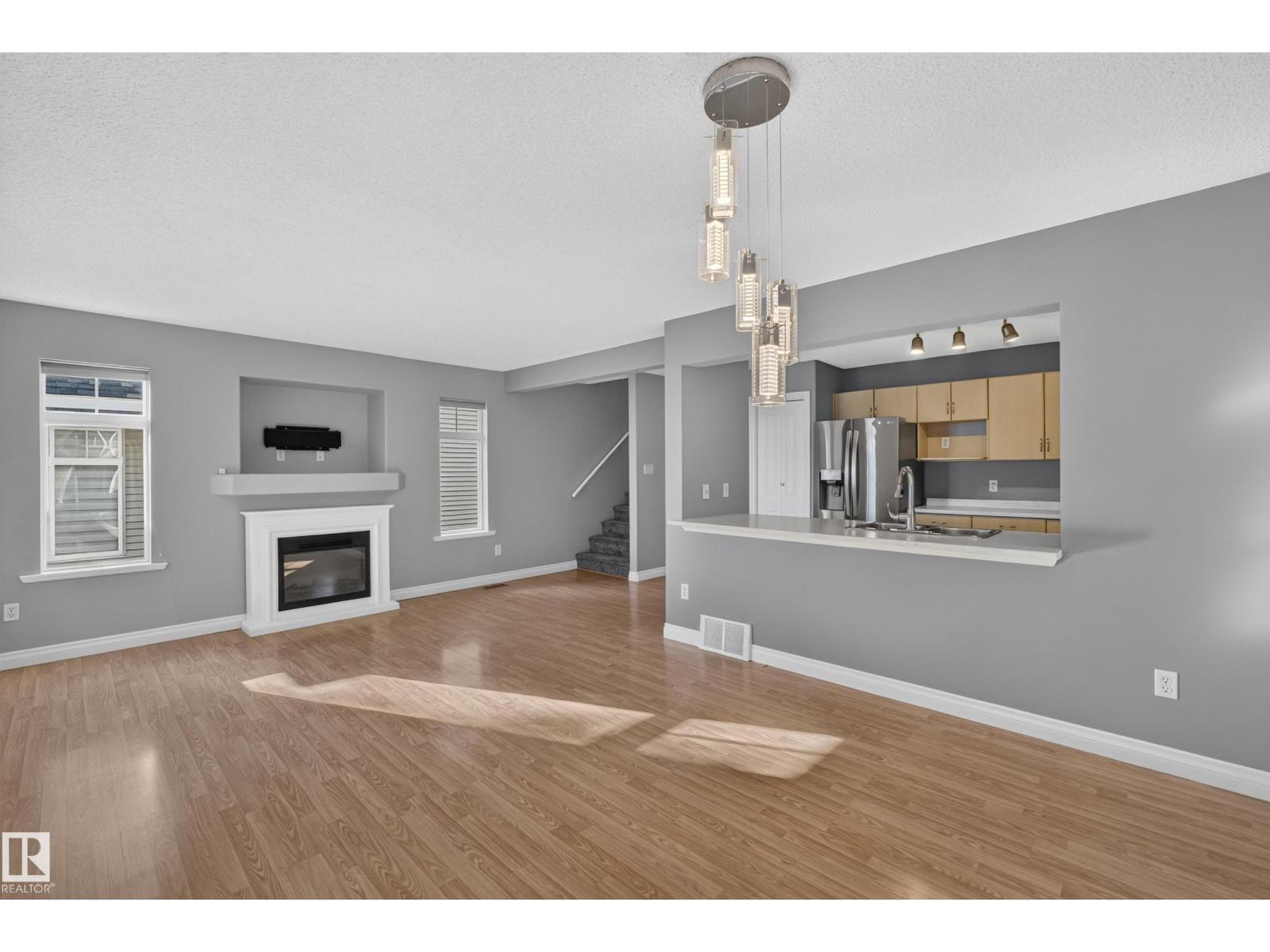 Property photograph 15 for MLS E4514542