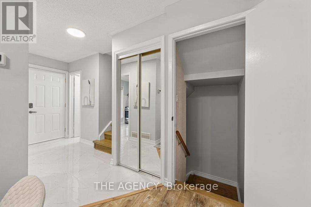 32- 1 Wootten Way South, Markham, ON photo 21
