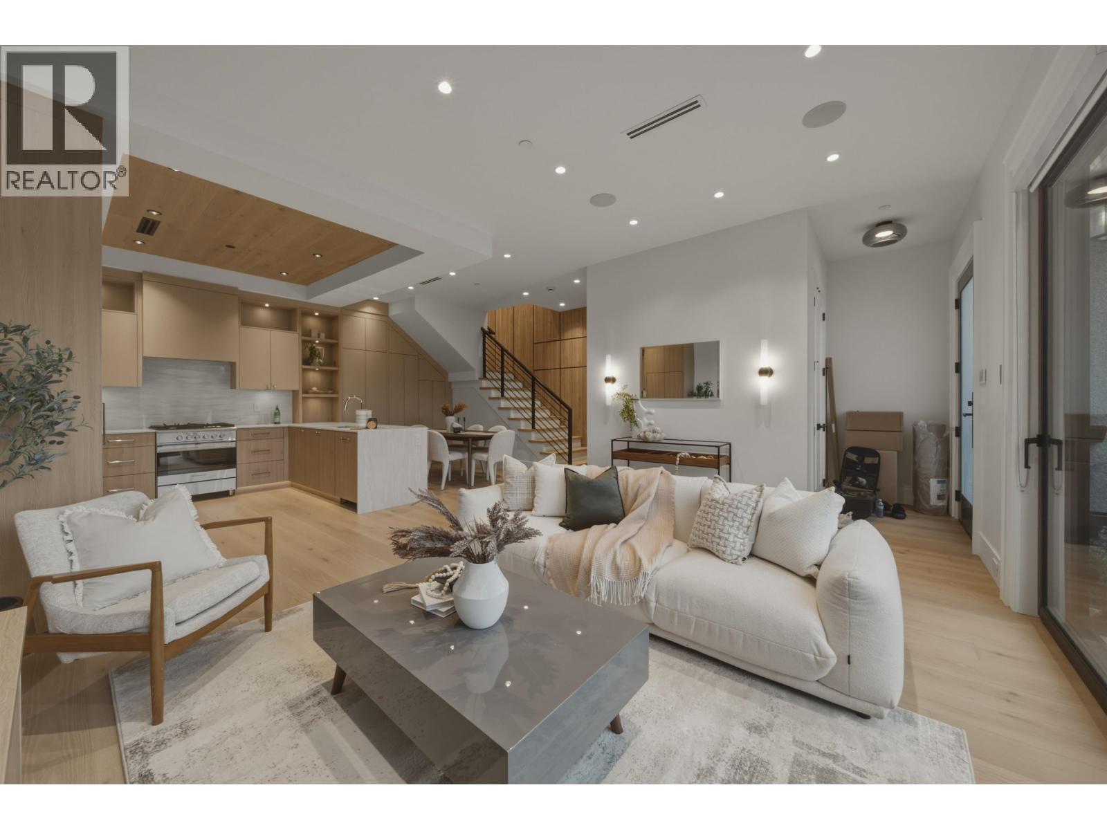 1 266 E 38 Avenue, Vancouver — photo 6