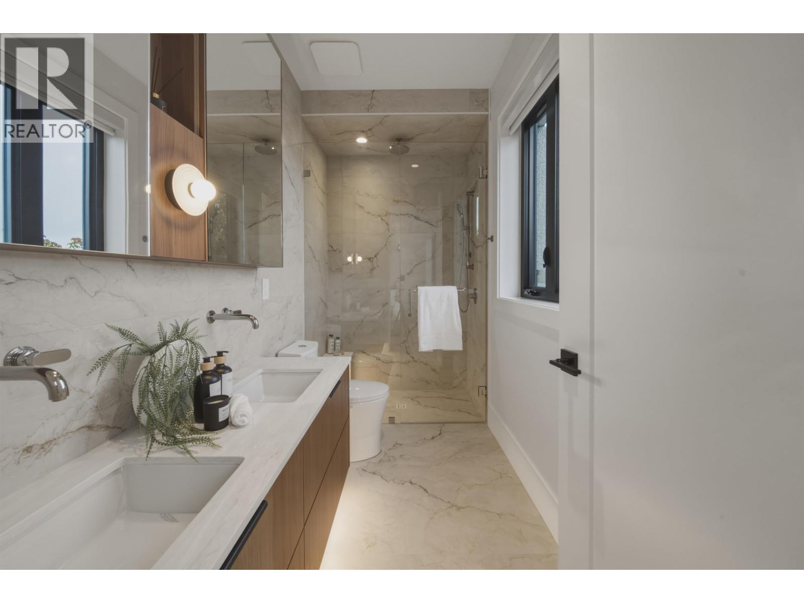 1 266 E 38 Avenue, Vancouver — photo 15
